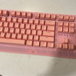 Razer Blackwidow V3 Keyboard+Desktop Vacuum